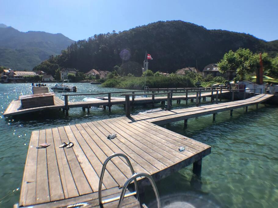 Charmant Et Spacieux Appartement A Quelques Pas Du Lac Duingt Luaran gambar