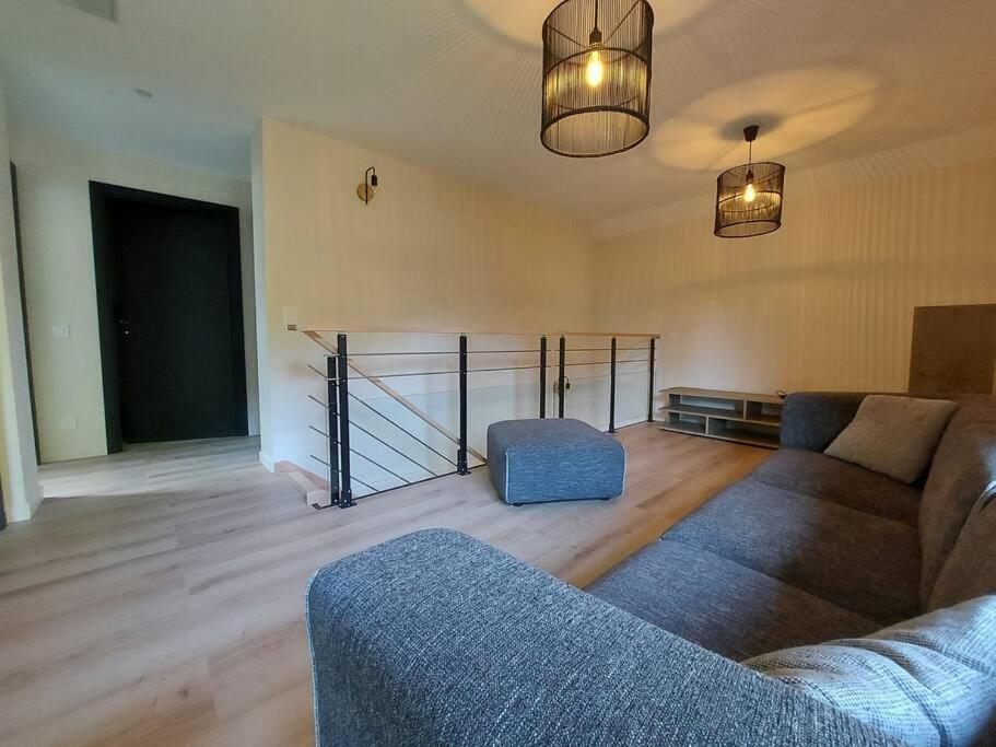 Charmant Et Spacieux Appartement A Quelques Pas Du Lac Duingt Luaran gambar