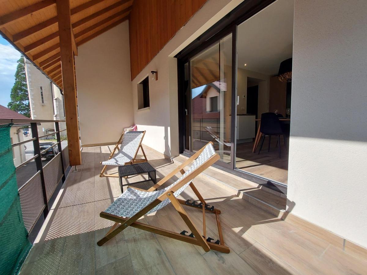 Charmant Et Spacieux Appartement A Quelques Pas Du Lac Duingt Luaran gambar