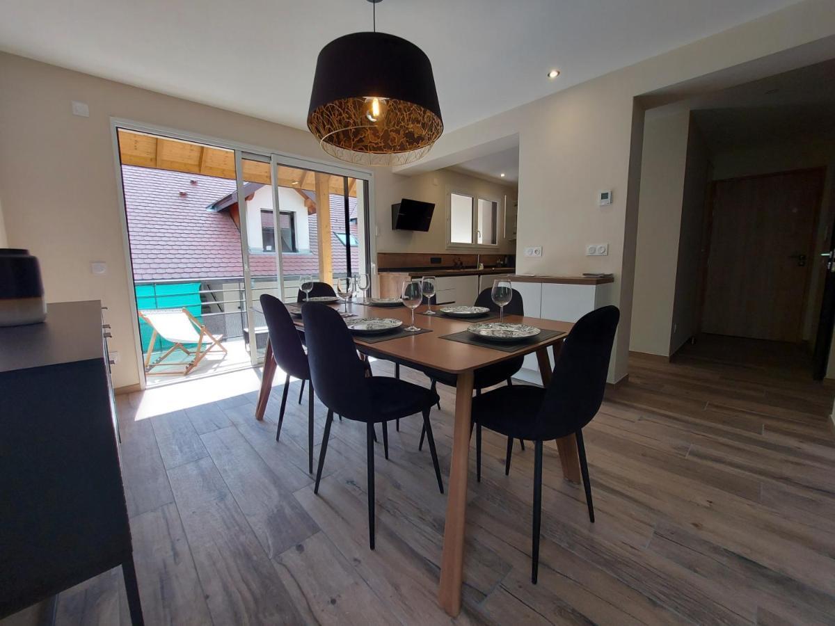 Charmant Et Spacieux Appartement A Quelques Pas Du Lac Duingt Luaran gambar